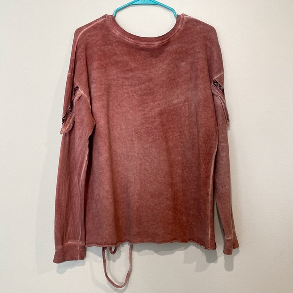 POL Distressed Boho Aztec Sweatshirt Size Medium - Picture 12 of 12